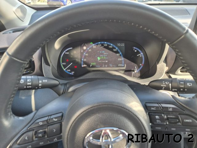 TOYOTA Yaris Cross usata, con Controllo automatico clima