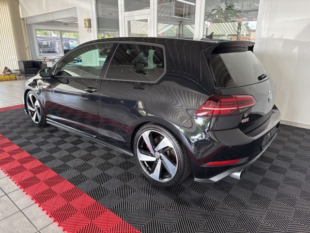 VOLKSWAGEN Golf GTI usata, con Airbag