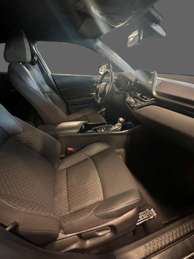 TOYOTA C-HR usata, con Alzacristalli elettrici