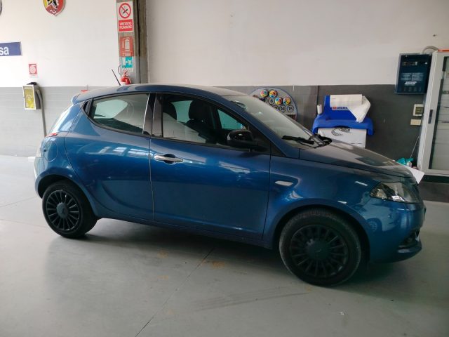 LANCIA Ypsilon usata, con Controllo trazione