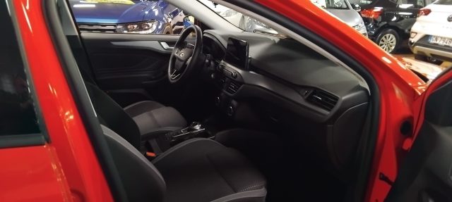 FORD Focus usata, con Sensori di parcheggio posteriori