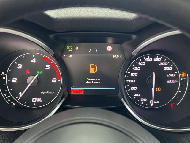 ALFA ROMEO Stelvio usata 12