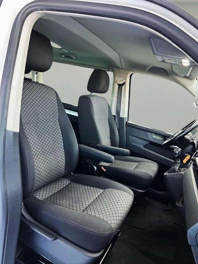 VOLKSWAGEN Multivan usata, con USB