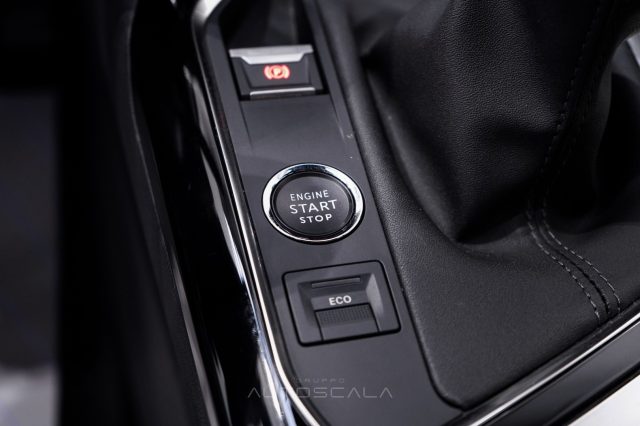 PEUGEOT 5008 usata, con Controllo elettronico della corsia