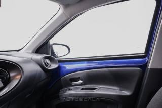 TOYOTA Aygo X usata, con Apple CarPlay