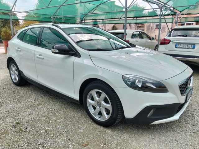VOLVO V40 Cross Country usata, con Airbag laterali