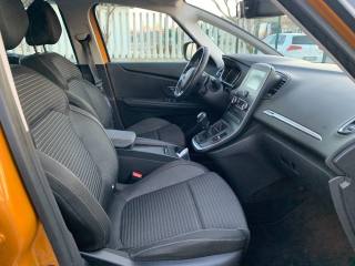 RENAULT Scenic usata, con Cronologia tagliandi