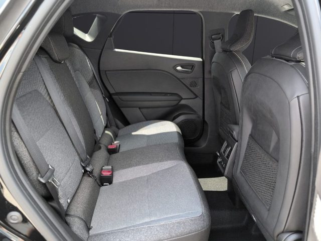 RENAULT Captur usata, con USB