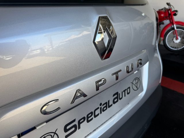RENAULT Captur usata, con Fari LED