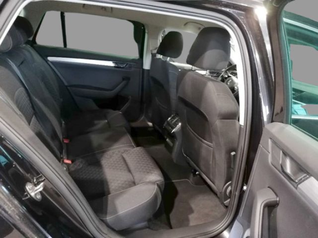 SKODA Superb usata, con Cruise Control