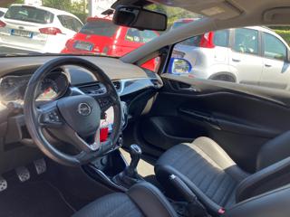 OPEL Corsa usata, con ESP