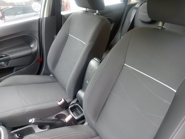 FORD Fiesta usata, con ESP