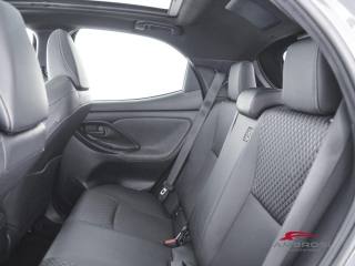 TOYOTA Yaris usata 9