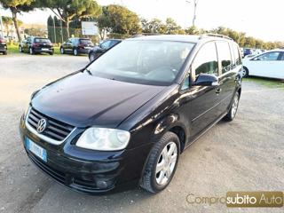 VOLKSWAGEN Touran usata, con Airbag