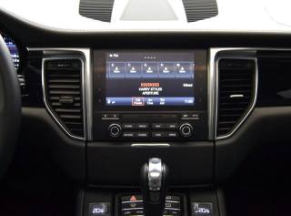 PORSCHE Macan usata, con Boardcomputer
