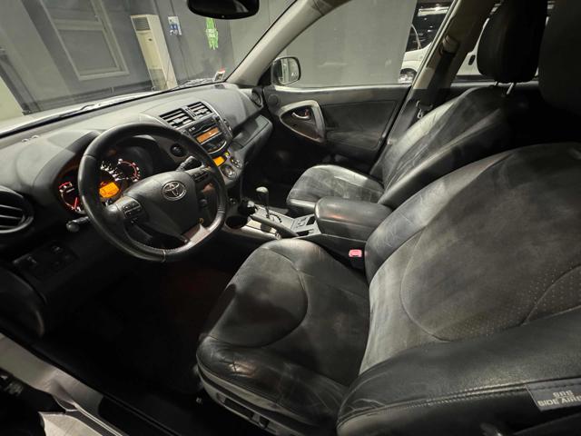 TOYOTA RAV 4 MY23 usata, con Airbag Passeggero