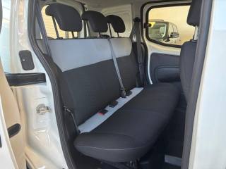 FIAT Qubo usata, con Luci diurne