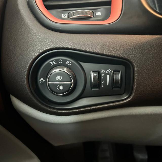 JEEP Renegade usata, con Touch screen