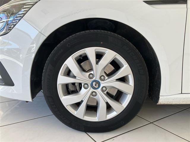 RENAULT Megane usata, con Sensori di parcheggio posteriori