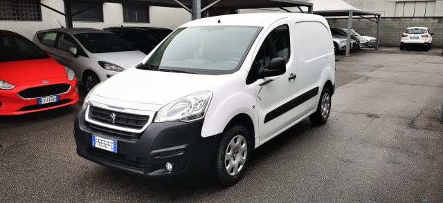 PEUGEOT Partner usata, con Airbag laterali
