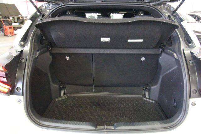 TOYOTA Yaris usata, con Riconoscimento dei segnali stradali