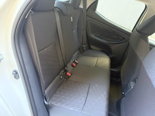 TOYOTA Yaris usata, con Riconoscimento dei segnali stradali