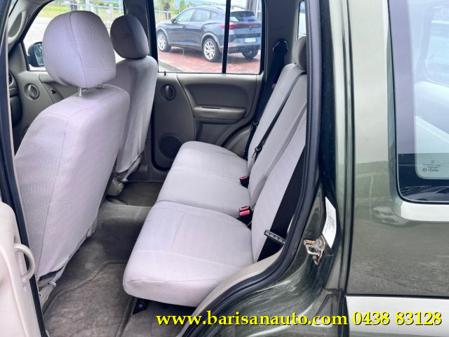 JEEP Cherokee usata, con Autoradio