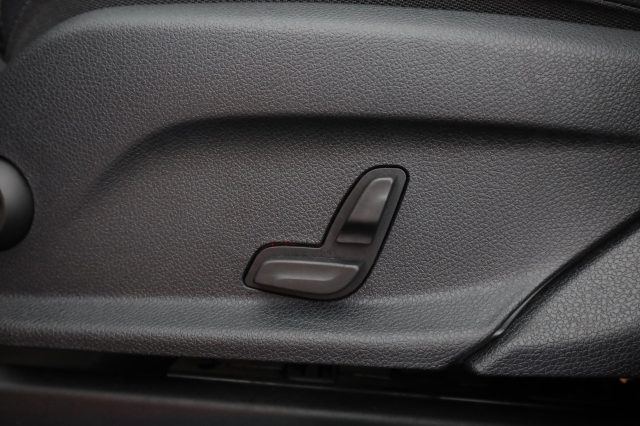MERCEDES-BENZ GLC 220 usata 14