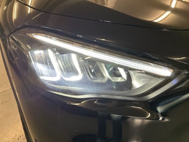 MERCEDES-BENZ GLA 180 usata, con Cerchi in lega