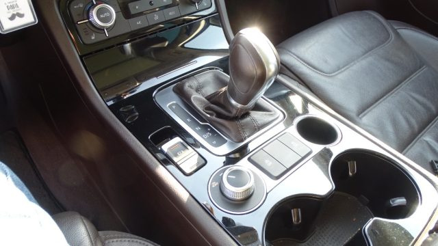 VOLKSWAGEN Touareg usata 116