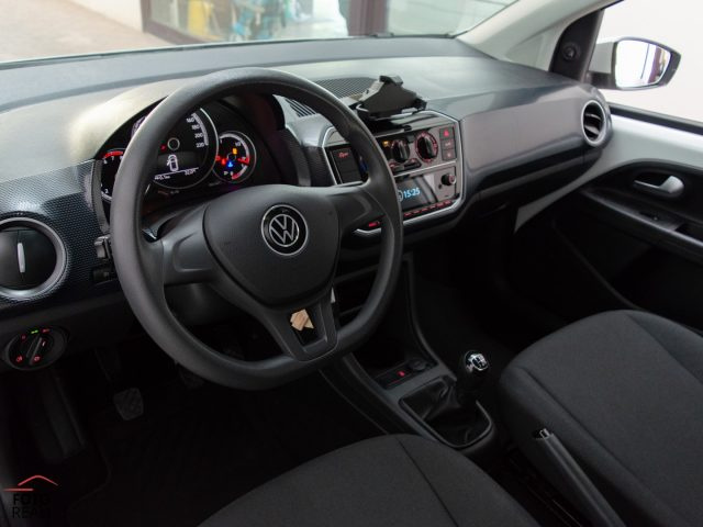 VOLKSWAGEN up! usata, con Cerchi in lega