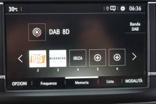 OPEL Vivaro usata, con Touch screen