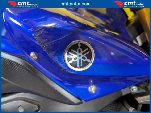 YAMAHA FZ8 usata 9