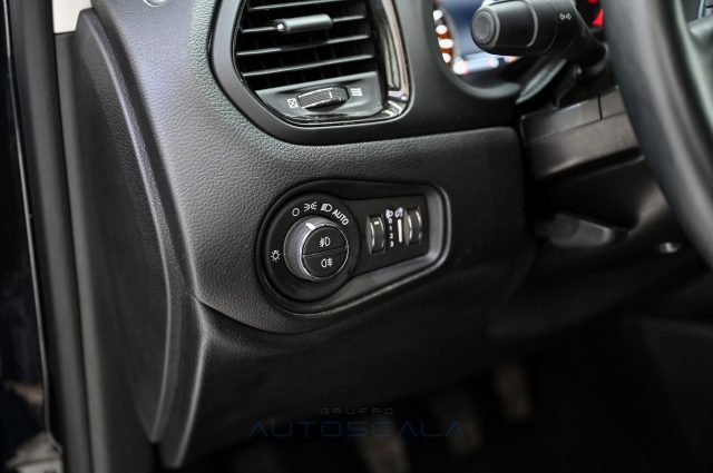 JEEP Renegade usata, con USB