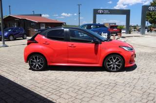 TOYOTA Yaris usata, con Cerchi in lega