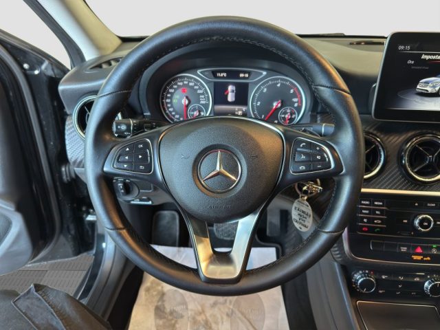 MERCEDES-BENZ CLA usata 9