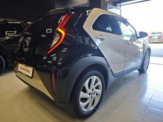 TOYOTA Aygo X usata, con Autoradio