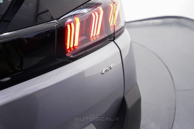 PEUGEOT 5008 usata 44