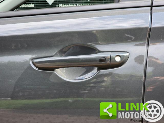 HYUNDAI i30 usata, con Airbag testa