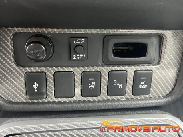 MITSUBISHI Outlander usata, con Fendinebbia