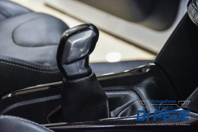 PEUGEOT 2008 usata, con Luci diurne LED