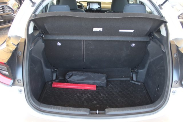 TOYOTA Yaris usata, con Servosterzo