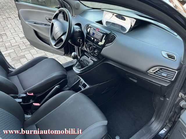LANCIA Ypsilon usata, con Servosterzo