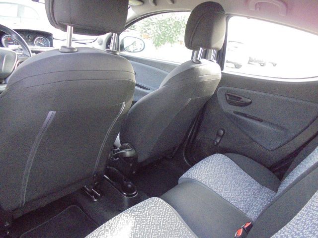 LANCIA Ypsilon usata 21