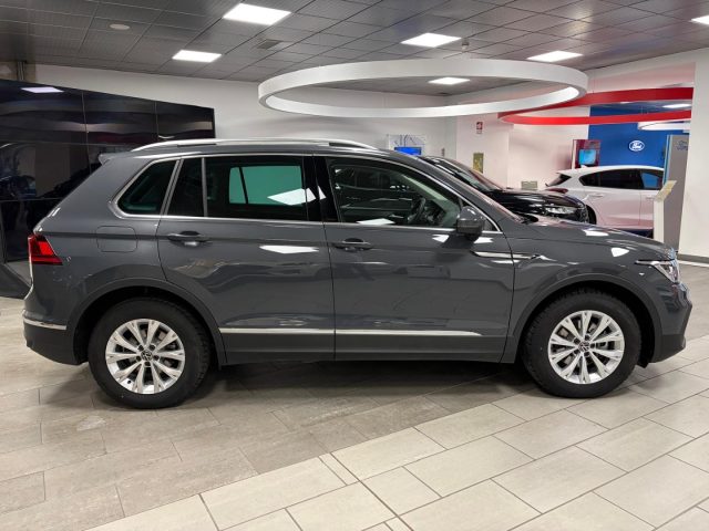 VOLKSWAGEN Tiguan usata, con Volante in pelle