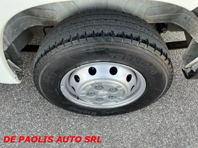 PEUGEOT Boxer usata, con MP3