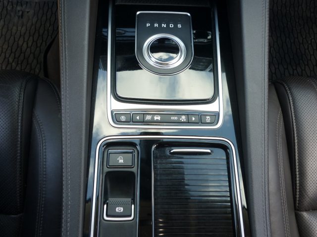 JAGUAR F-Pace usata, con Chiusura centralizzata