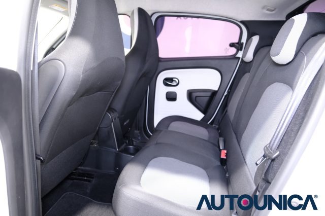 RENAULT Twingo usata 32