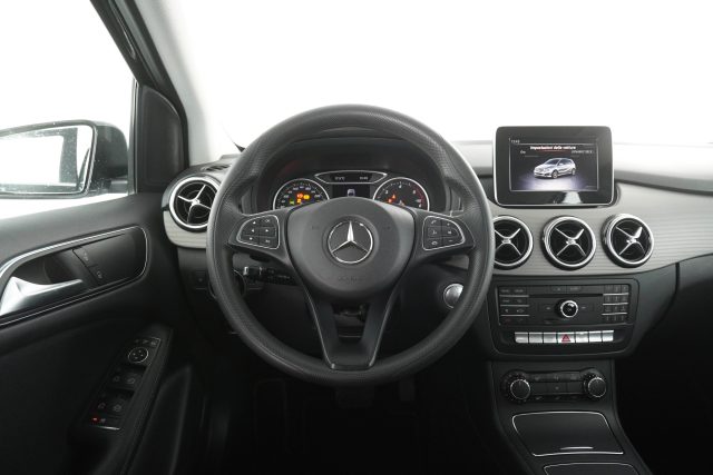 MERCEDES-BENZ CLA usata 5