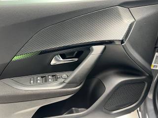 PEUGEOT 2008 usata, con Autoradio digitale